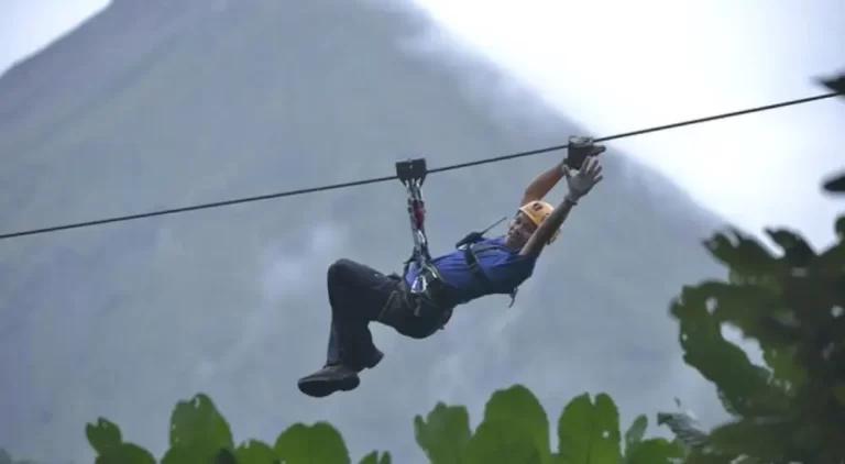 Ziplining in the Rainy Season vs. the Dry Season: Which Is Better?