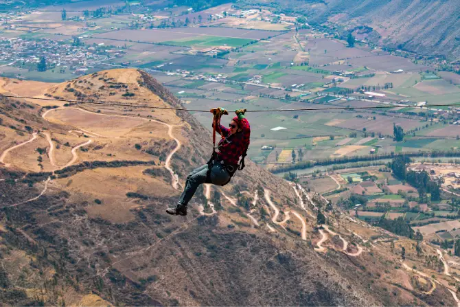 Does Ziplining Hurt? What You’ll Really Feel During the Flight